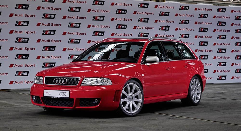 Red Audi S4 